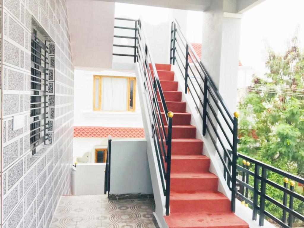 Veeru Homestay Хоспет Экстерьер фото
